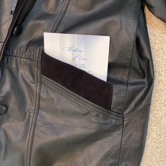 Vintage Black leather long coat - Picture 8 of 12